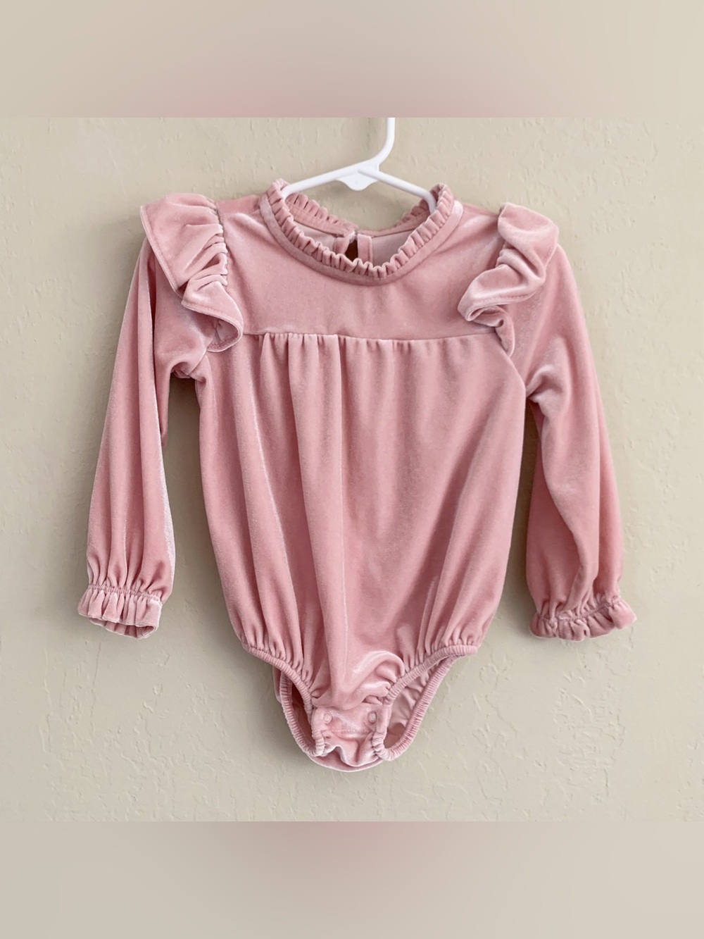 Baby Gap Velour Ruffled Bubble Romper • 18-24 Months